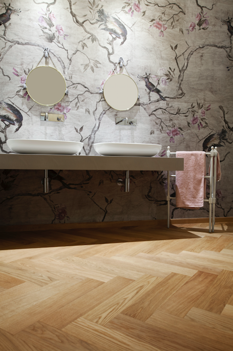 Rovere Velvet Large, mm 14x120x590, lamella nobile 4 mm, finitura effetto olio, spazzolato, posa a spina di pesce.