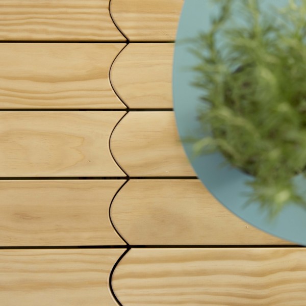 MLG-17_Outdoor_decking_biscuit_08