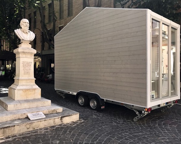 aVOID Exterior frontside facade