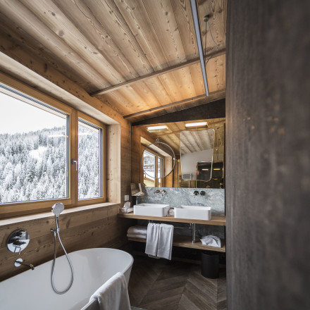 Rosa Alpina_Penthouse_SuiteP1_Bathroom-©AlexFilz-0215